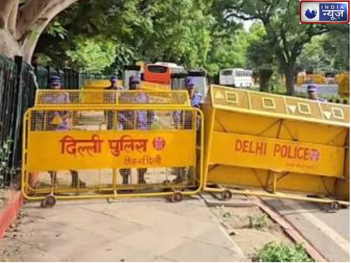 महिला ने दिल्ली पुलिस के अधिकारी पर छेड़छाड़ का लगाया आरोप; बोली, ‘जंतर-मंतर प्रोटेस्ट में रिकॉर्डिंग के दौरान अफसर ने गलत तरीके से हाथ…’