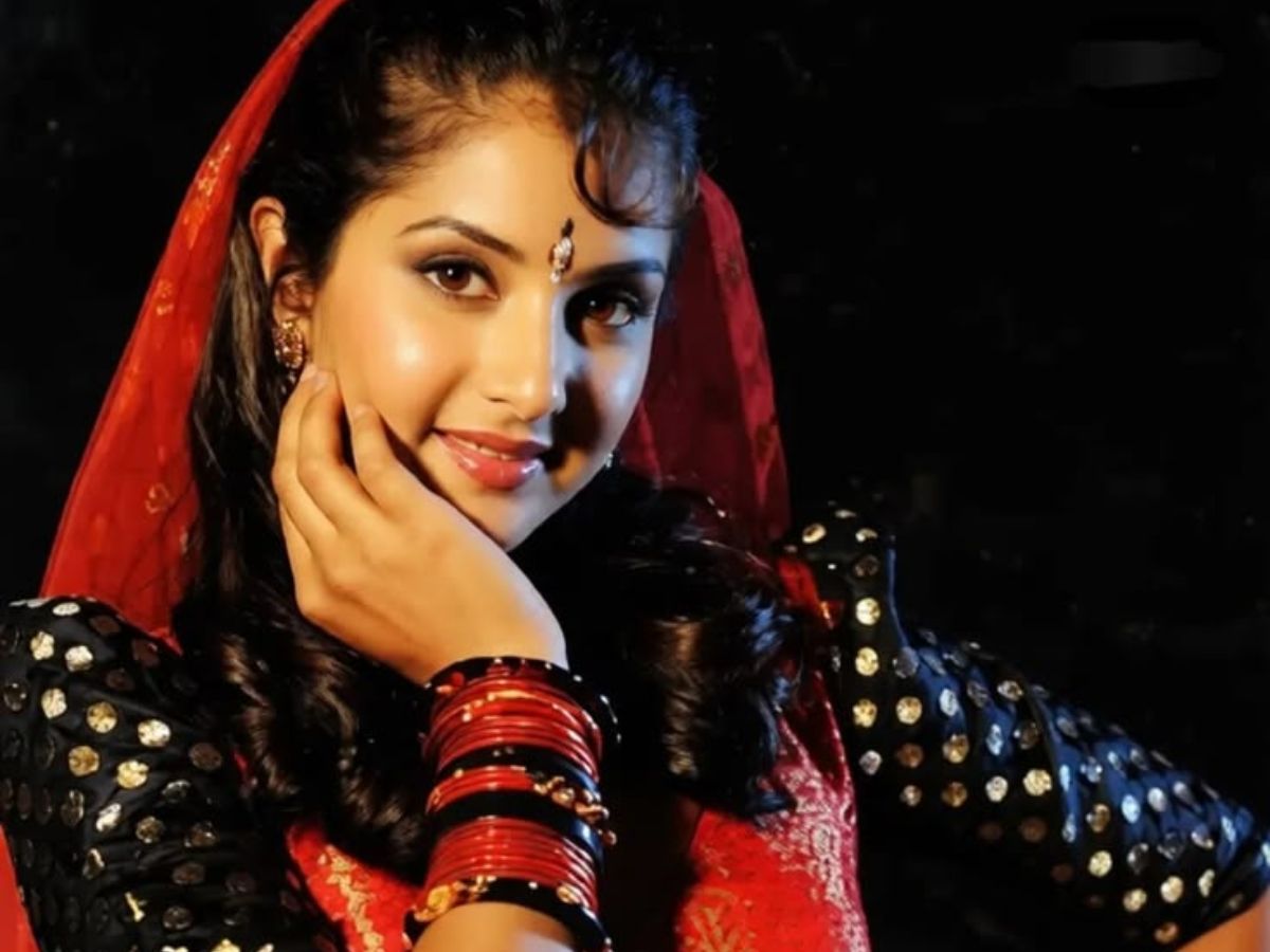 Her beauty and playful demeanor left people captivated - Photo Gallery
