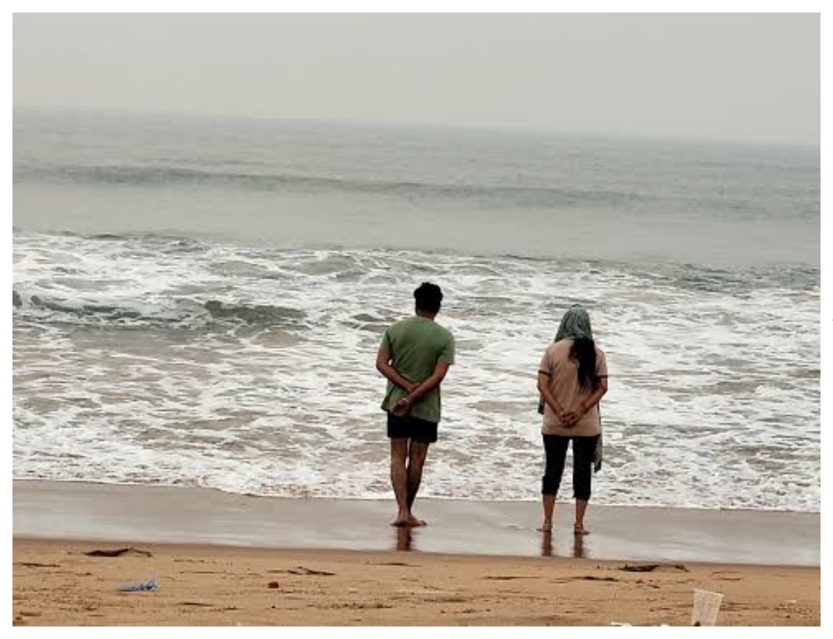 Get a closer look at local life by the sea - Photo Gallery
