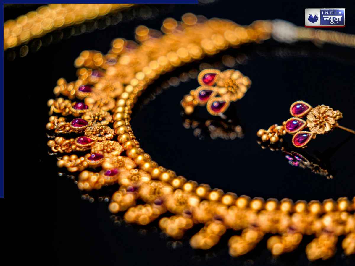Gold Price 23 October 2026: सोने की कीमतों में गिरावट जारी, 3 महीने के निचले स्तर पर पहुंचा गोल्ड; जानें आपके शहर का ताजा रेट