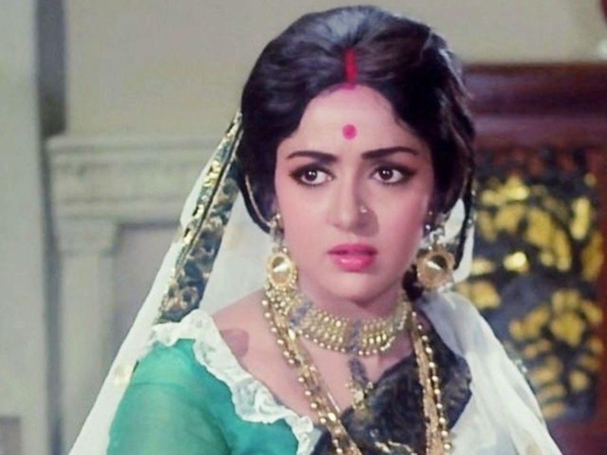 Love and marriage with Dharmendra - Photo Gallery