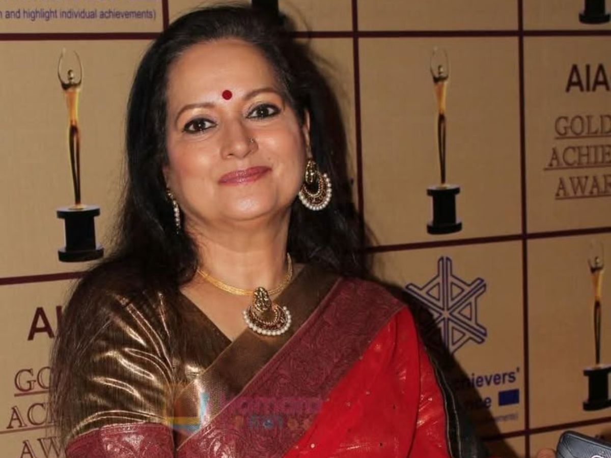 From Hum Aapke Hain Koun to DDLJ - Photo Gallery