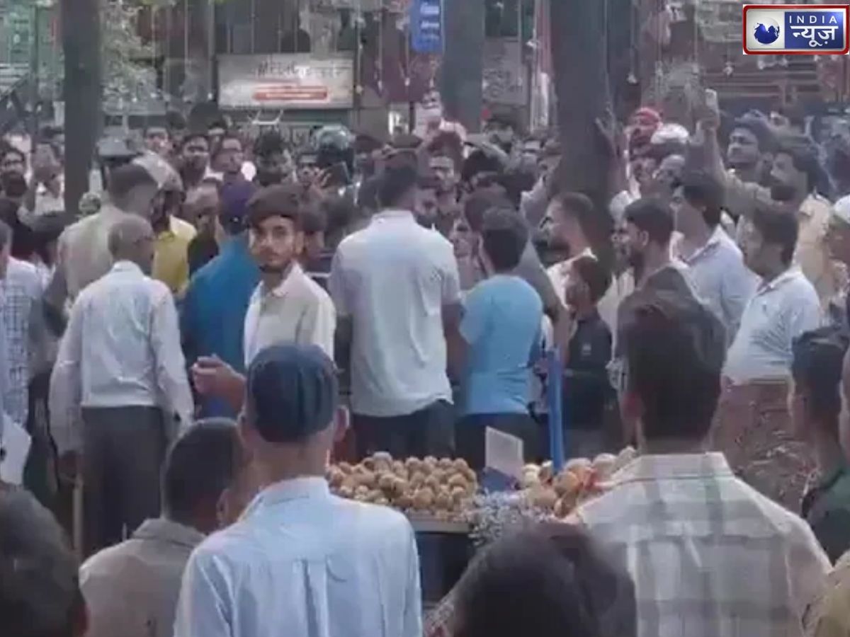 Lucknow crime: लखनऊ में नारियल में पानी कम निकलने पर बवाल, ग्राहकों विक्रेताओं में मारपीट, 7 हिरासत में