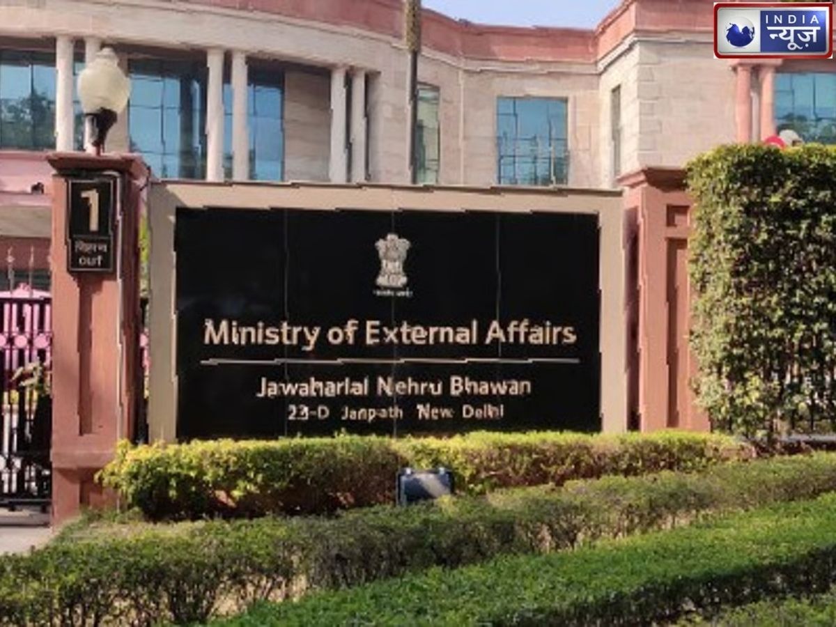 Russia Army Recruitment Warning: रूस में जॉब का ऑफर या मौत का जाल? भारतीयों को लेकर MEA की सख्त एडवाइजरी, गलती से भी न करें ये काम