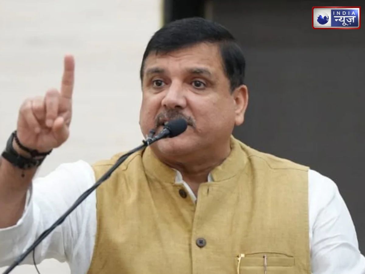 Delhi Protest: ज्ञानेश कुमार के इस्तीफे की मांग पर घमासान, दिल्ली में बैरिकेडिंग और हिरासत पर संजय सिंह का हमला