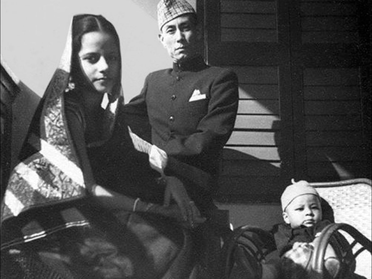 Leave Family for Love - Photo Gallery