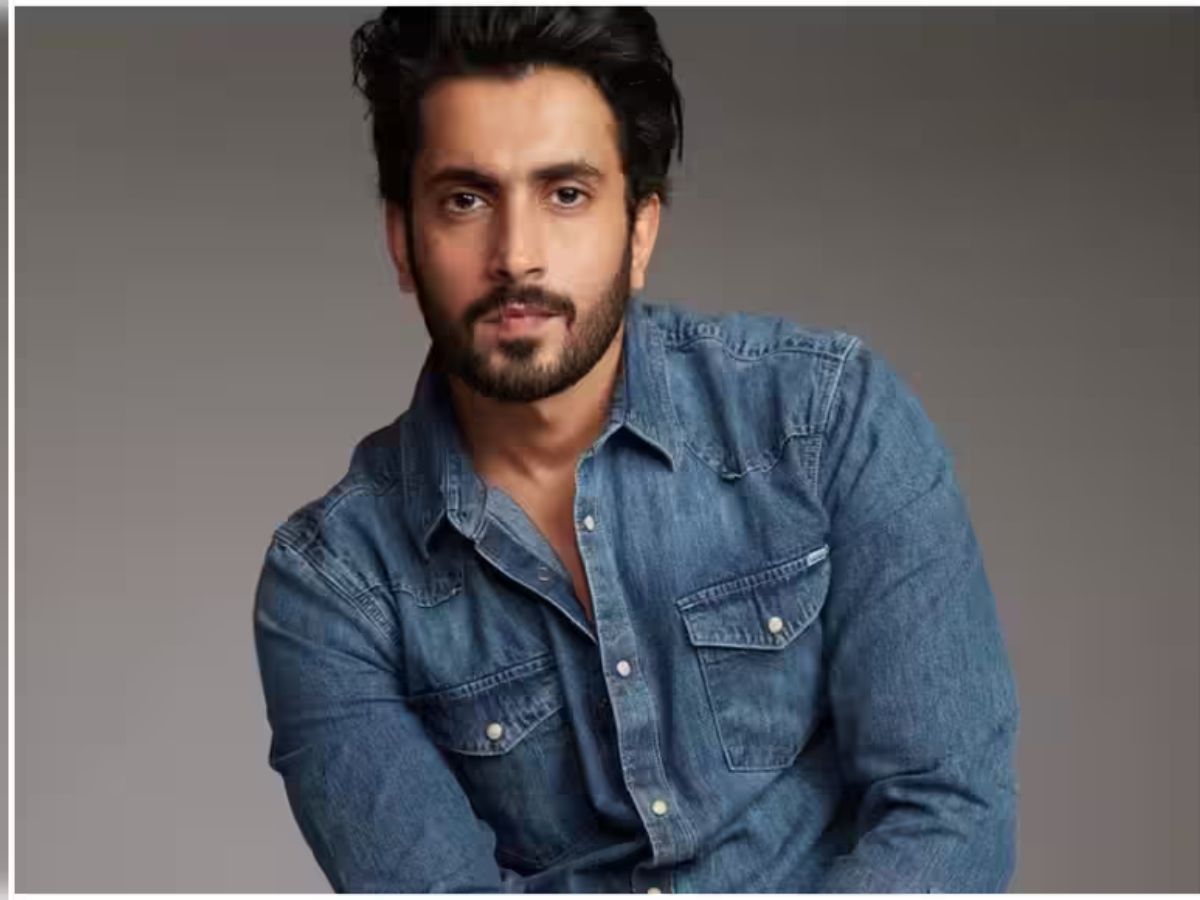 Friendship with Kartik Aaryan - Photo Gallery