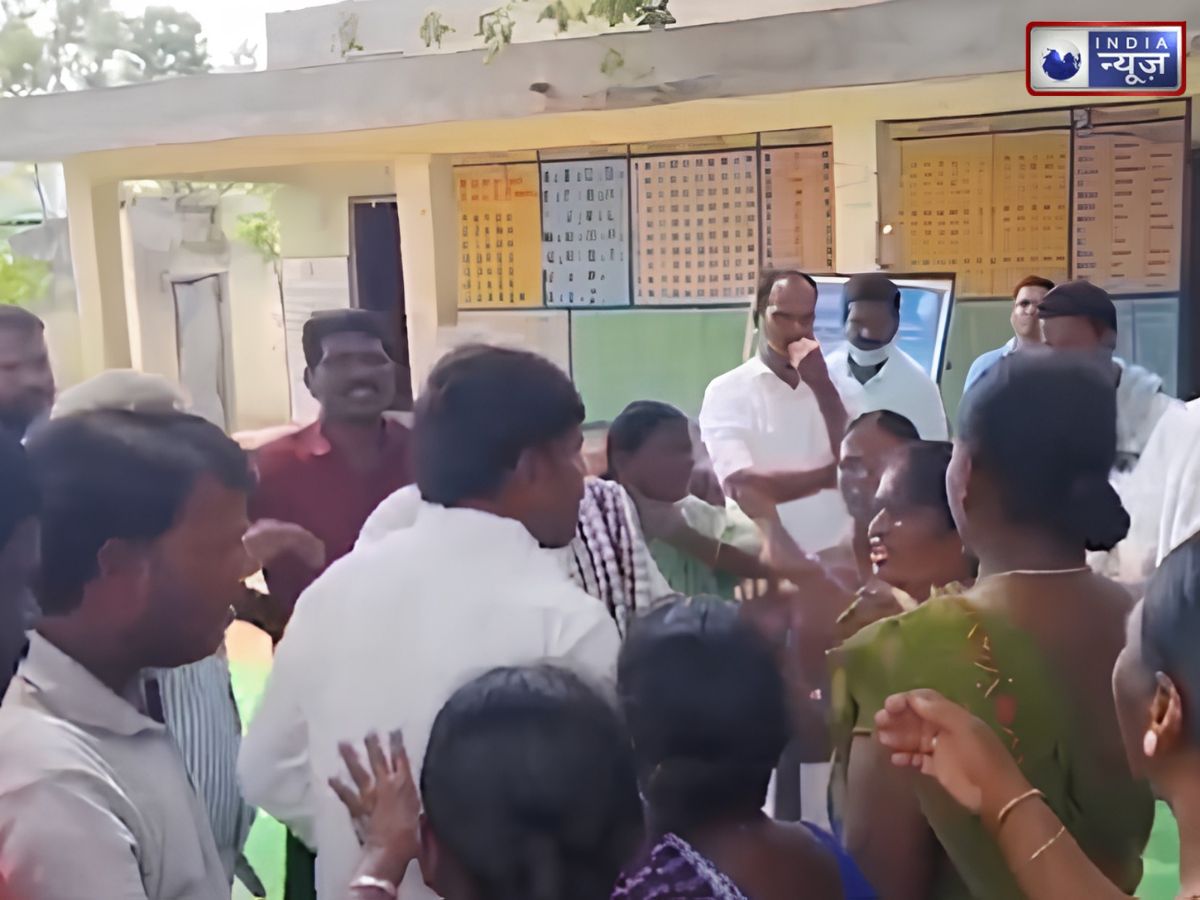 ‘तेलंगाना में ये क्या हो रहा है…’ कांग्रेस नेता ने दलित महिला को मारा थप्पड़, खींचे बाल, AAP ने उठाया सवाल